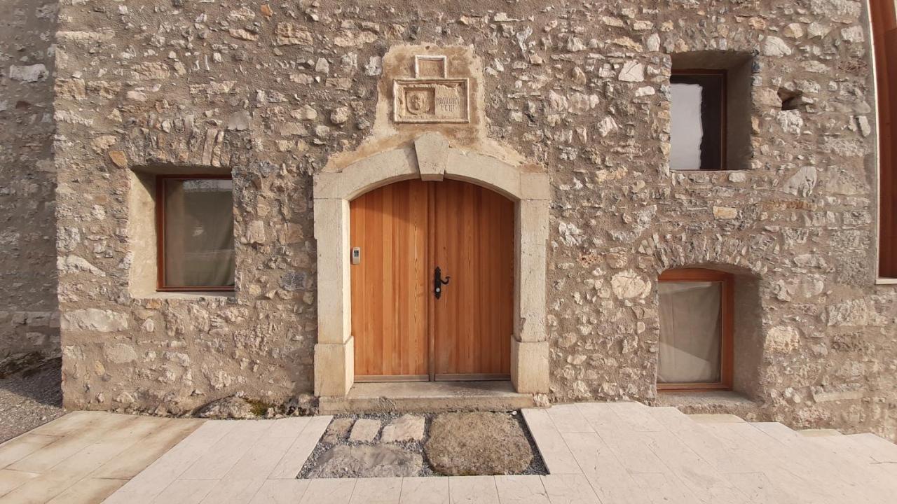 Vinica Castle Exterior foto